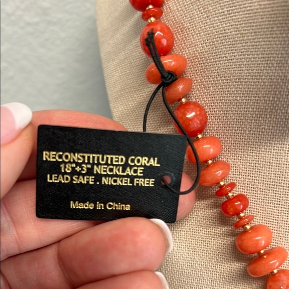 House of Harlow 1960 |🪸 Reconstituted Coral Starfish Statement Necklace ✨ - Picture 4 of 9